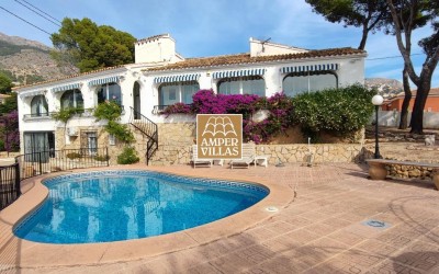Mediterranean villa with beautiful sea views.